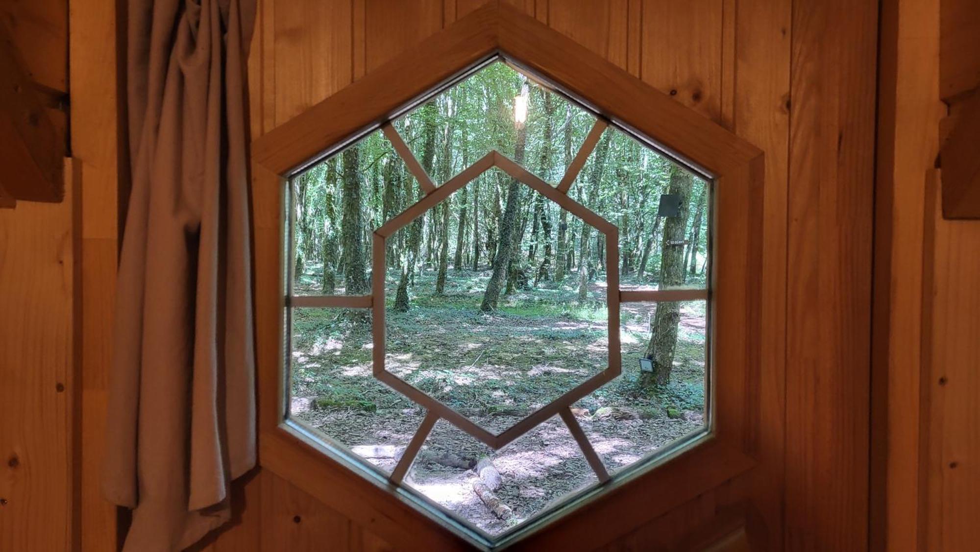 Le Domaine Insolite De Broceliande Пампон Екстериор снимка